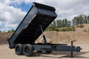 Read more about the article Dump Trailer vs Gooseneck Trailer: What’s the Difference?