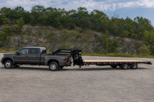Read more about the article Gooseneck vs Bumper Pull Equipment Trailer: Which Setup Is Right for You?
